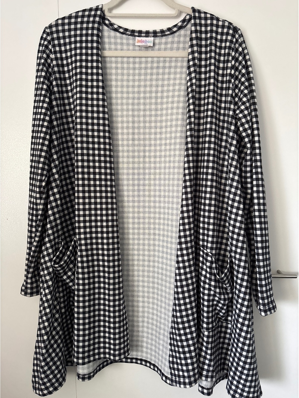 Lularoe Carolyn plaid, Women’s M